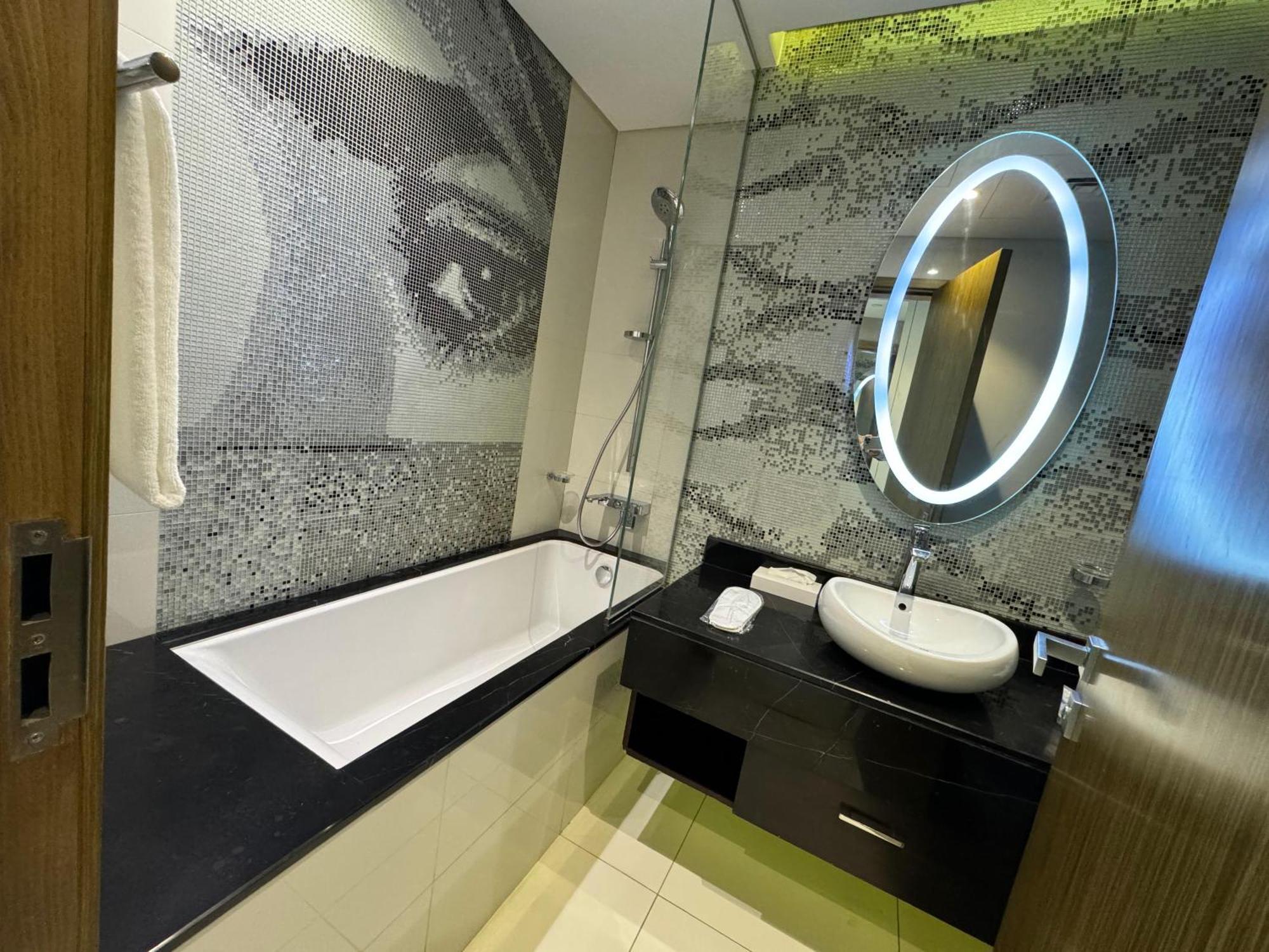 Damac Towers Olaya By Selsal Hotel